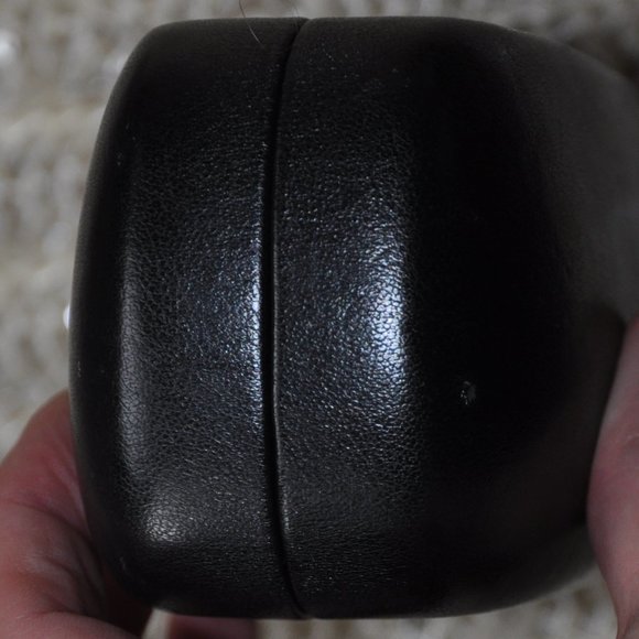 Balmain Paris Black Leather Hard Clamshell Sunglasses Case - Picture 6 of 7